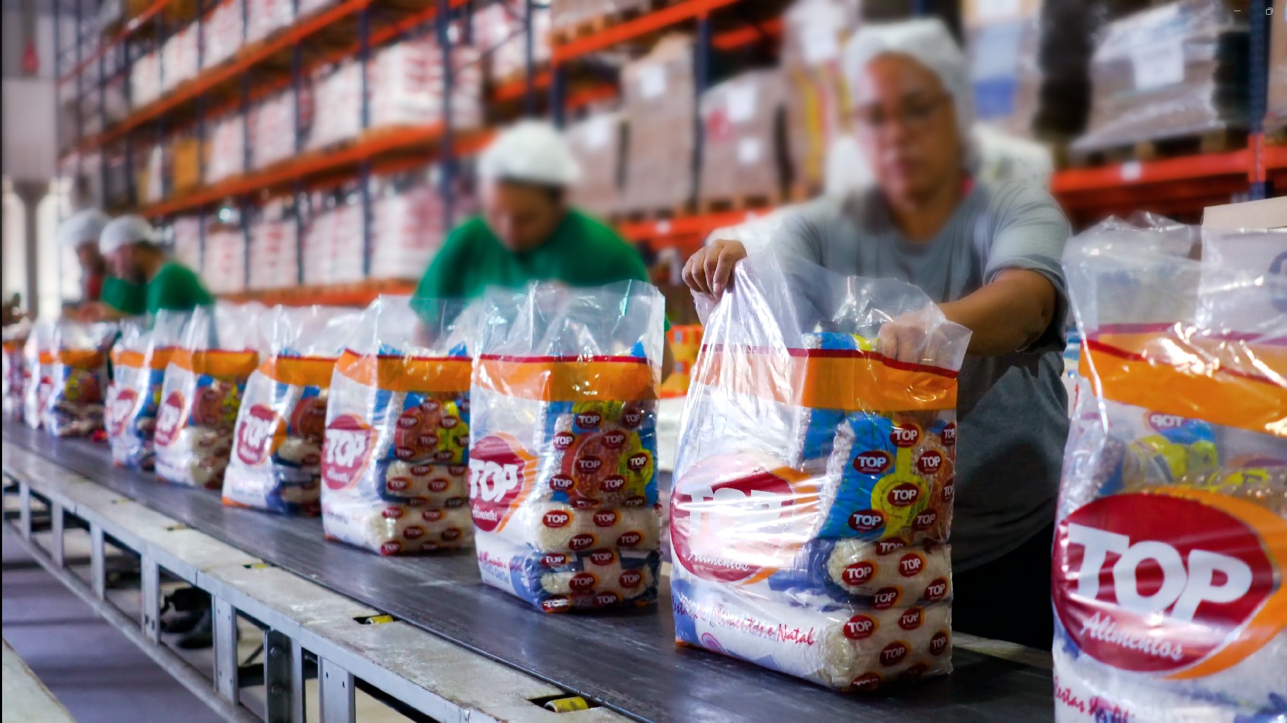 Producao das cestas Top Alimentos